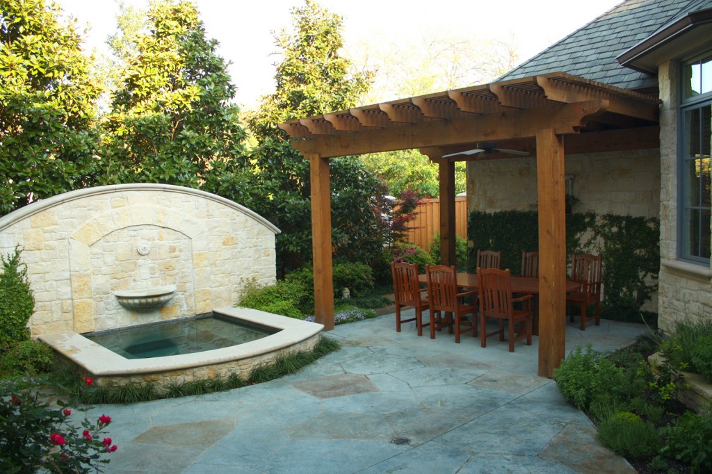 Bonick Landscaping 'Tis the Season for Outdoor Living and Hardscaping  