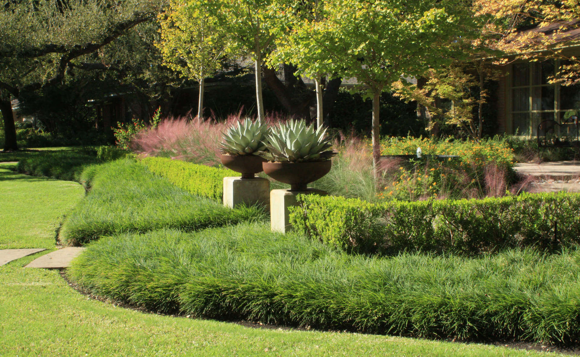 The Best Grass for North Texas Which Grass is Right for Your Landscape? Everyone wants a lush, green lawn, but what are the keys to achieving...