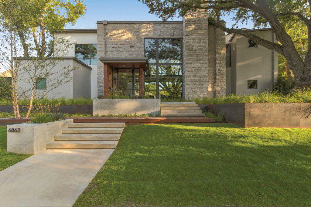 Bonick Landscaping Blurring the Boundaries: Indoor-Outdoor Living Spaces  