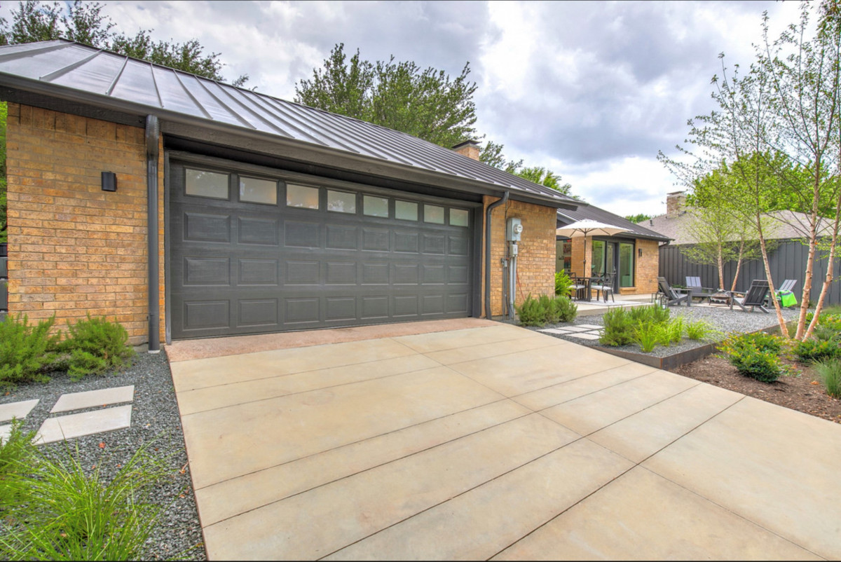 Bonick Landscaping Small Space — Big Impact Bonick Landscaping Small Space — Big Impact