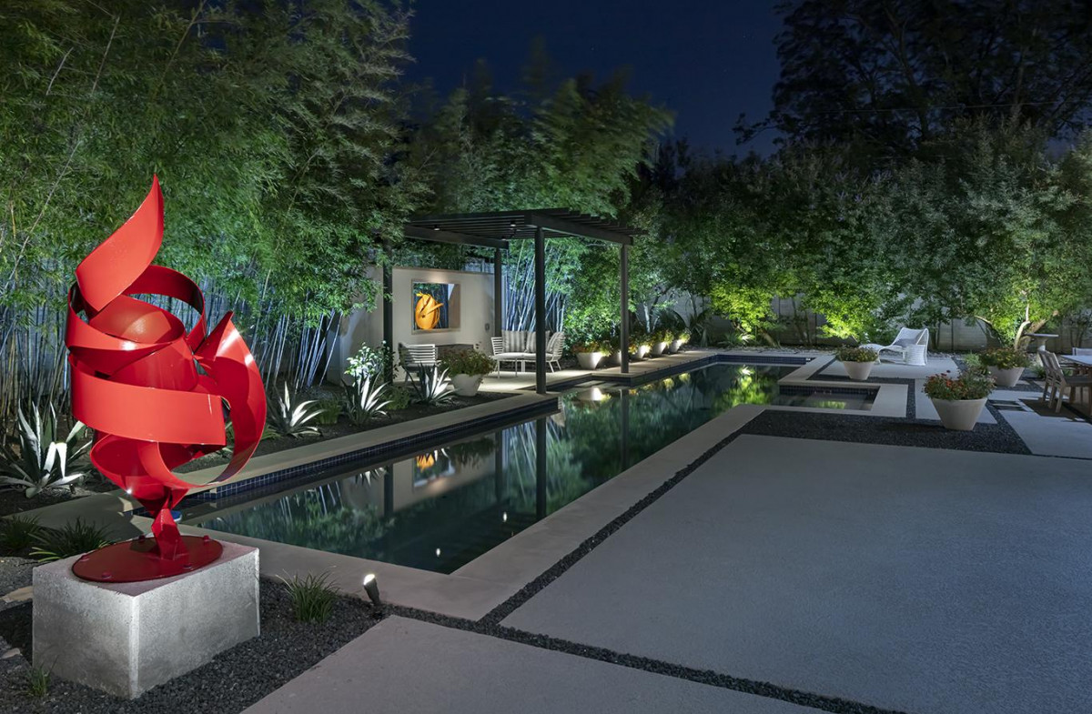 Preston-Hollow-Modern-Landscape-Architecture-Outdoor-Living-Bonick-Landscaping