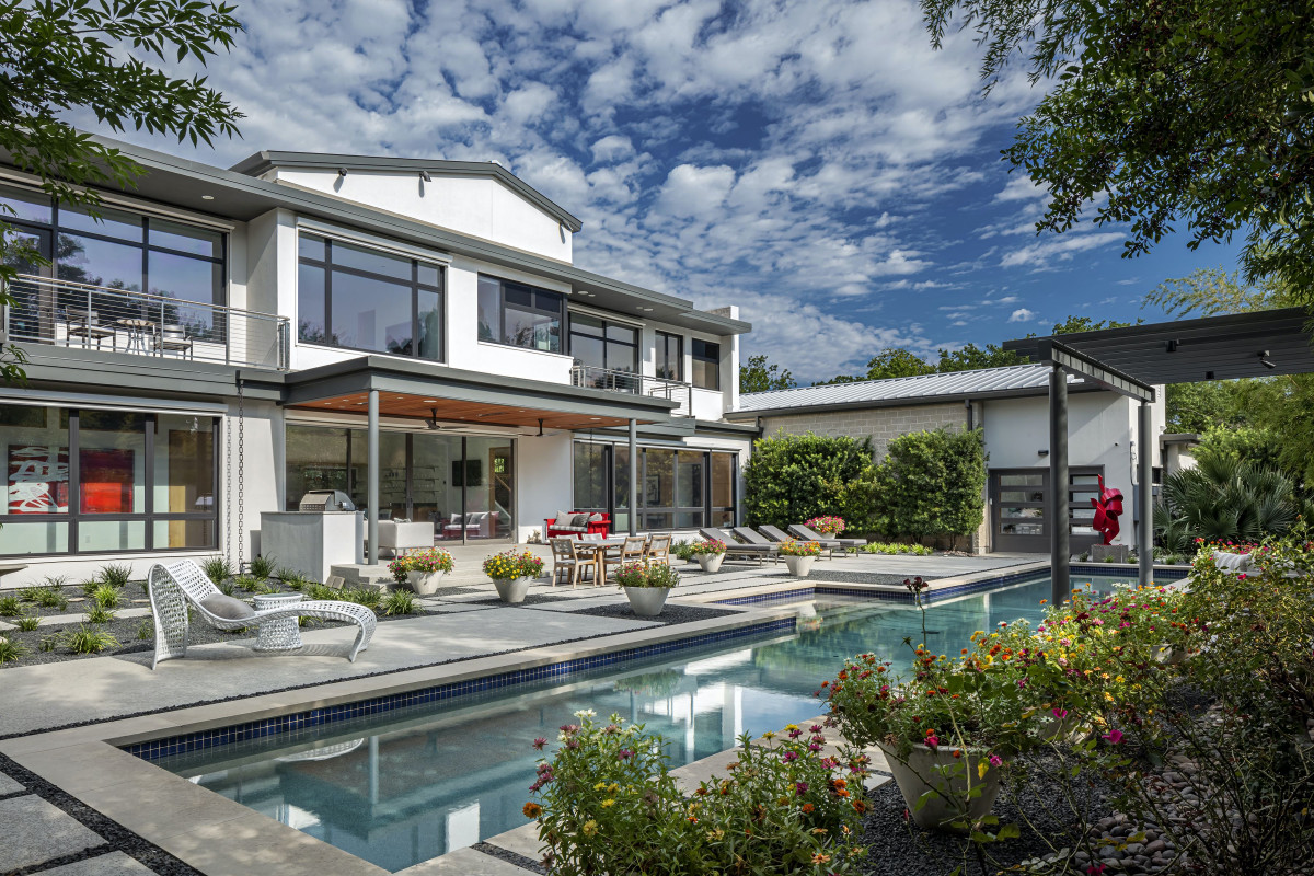 Bonick Landscaping Create the Ultimate Outdoor Entertainment Area