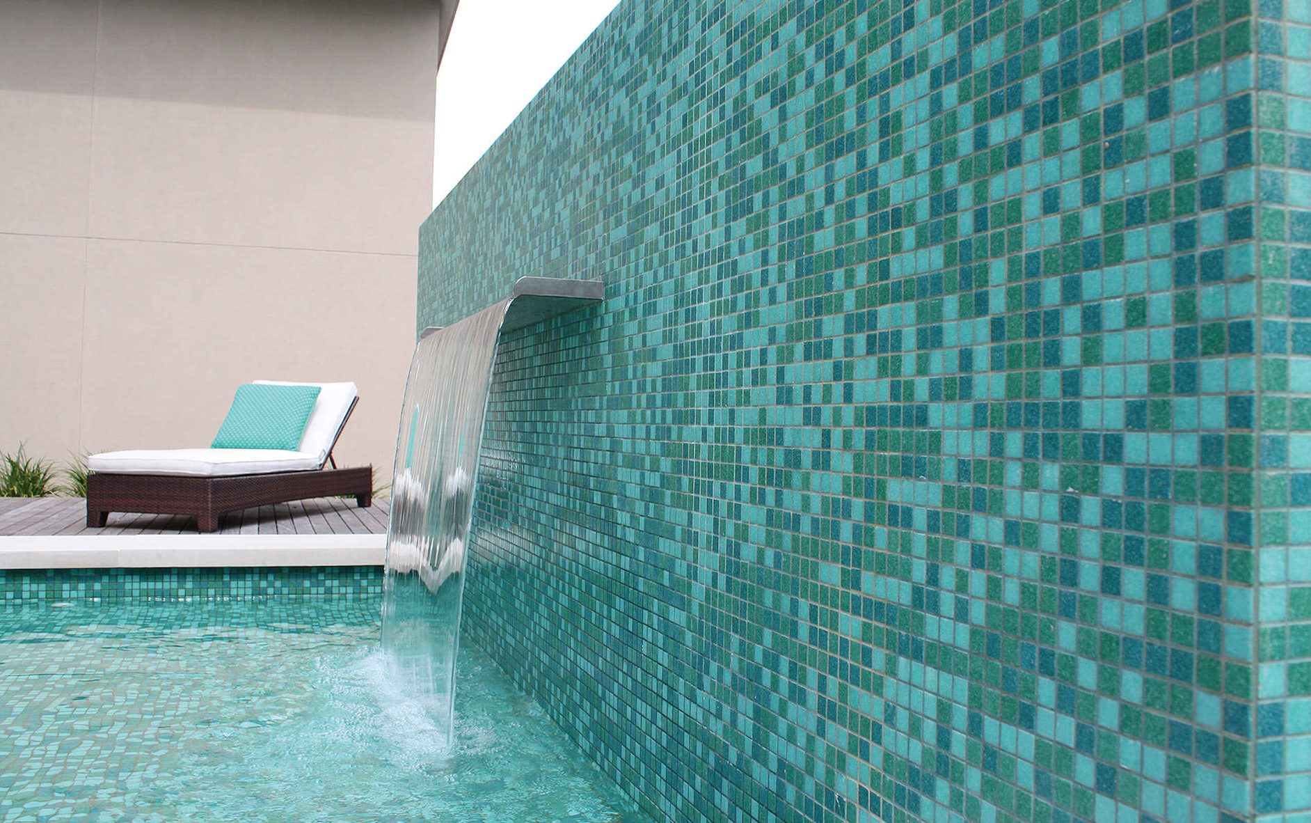 Preston-Hollow-Water-Feature-Custom-Pool-Deck- Bonick-Landscaping