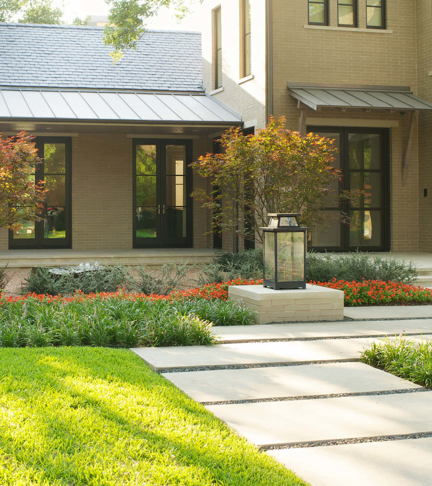 Forest-Court-Water-Feature-Custom-Pool-Hardscape-Detailing-Bonick-Landscaping