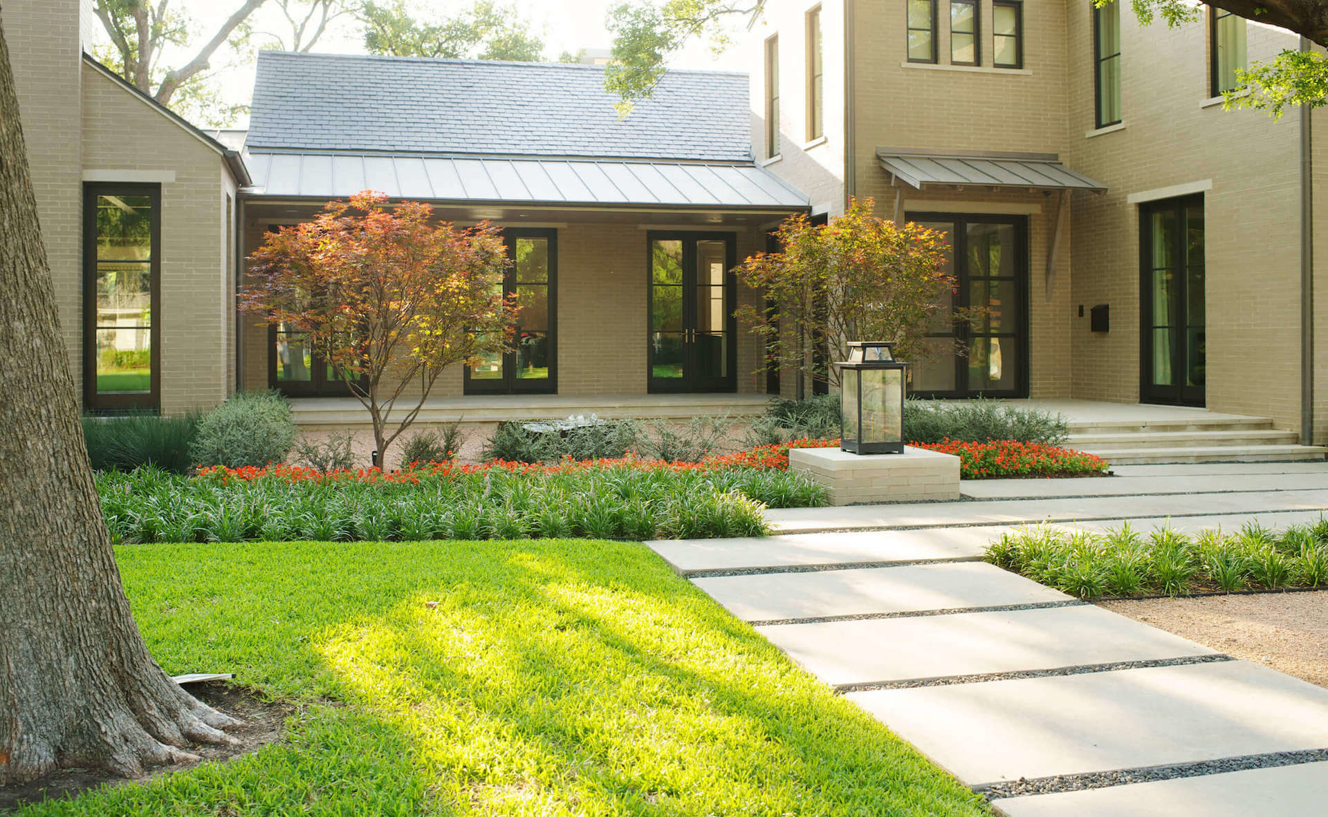 Forest-Court-Water-Feature-Custom-Pool-Hardscape-Detailing-Bonick-Landscaping