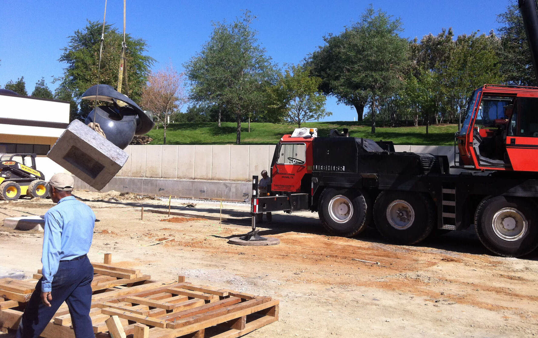 Westover-Hills-Water-Feature-Negative-Edge-Pool-Fire-Pit-Hardscaping-Bonick Landscaping