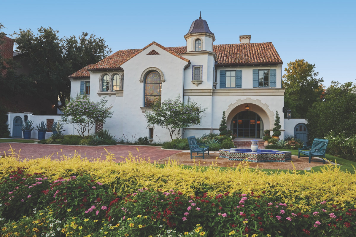 Bonick Landscaping Best Annual Summer Blooms & Perennial Pairings for Texas  