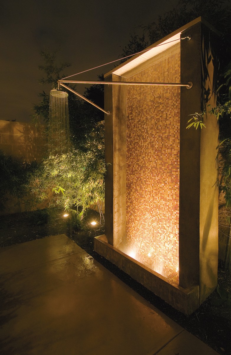 Contemporary Outdoor Shower with mosaic tile - Dallas, TX