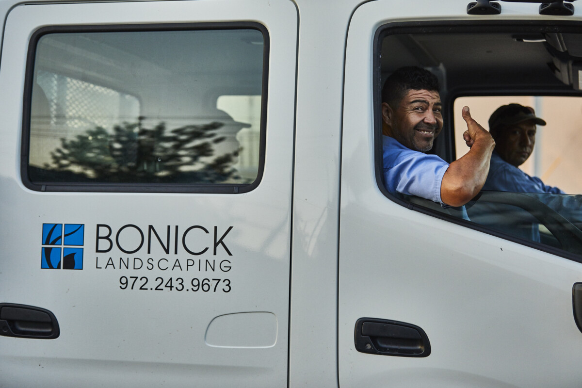 Happy workers in Bonick truck