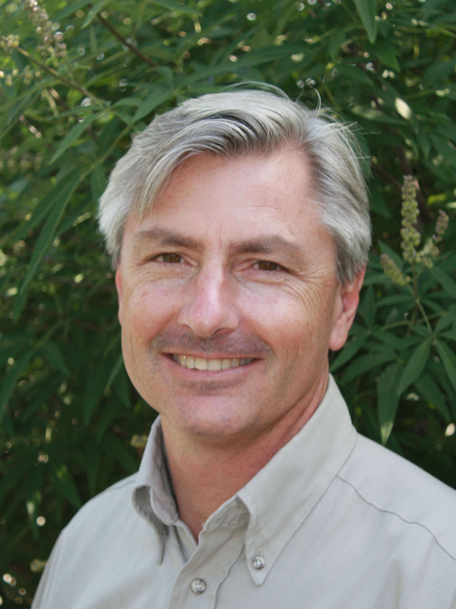 Head shot of Dallas landscape designer, Glenn Bonick.