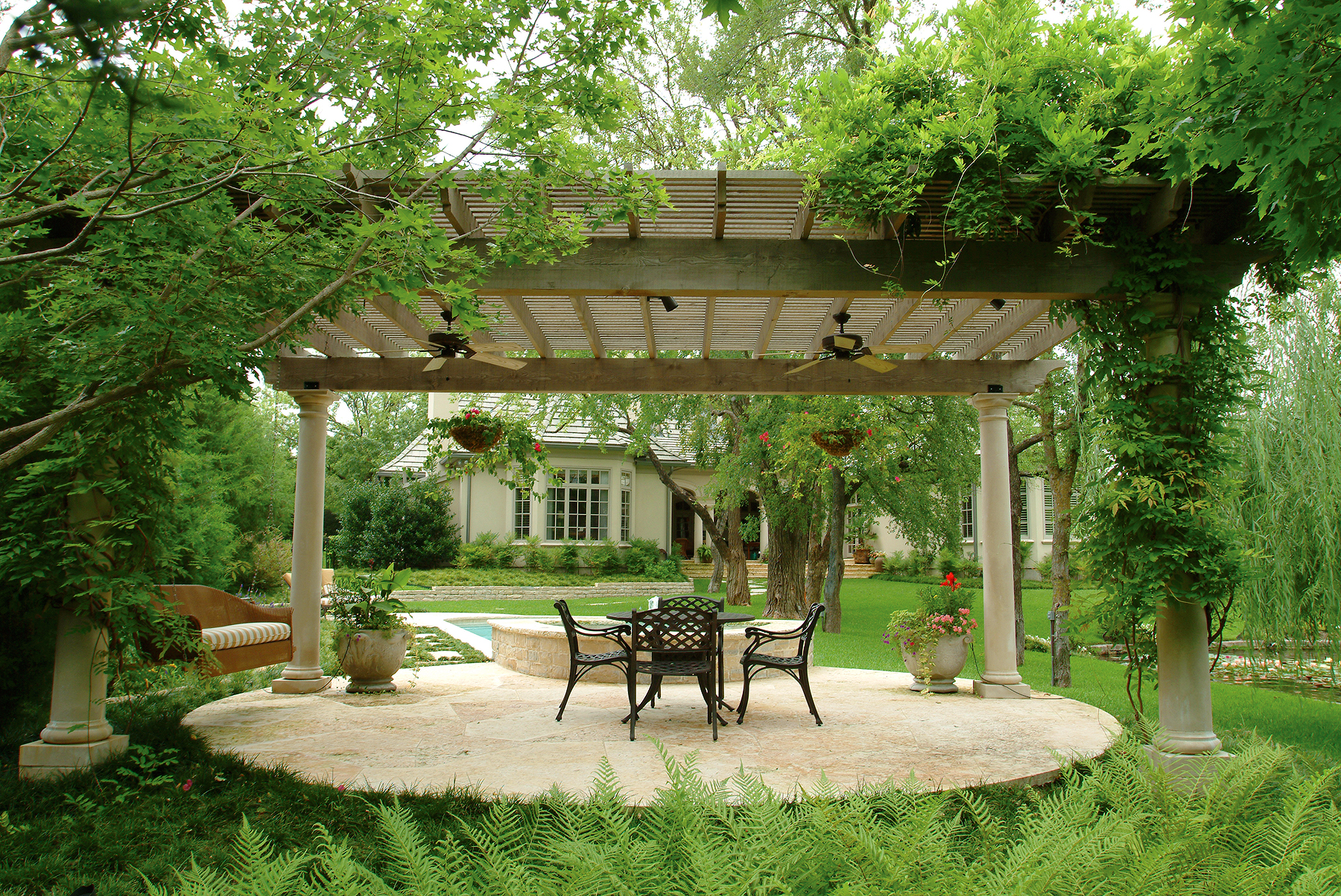 Dallas garden arbor