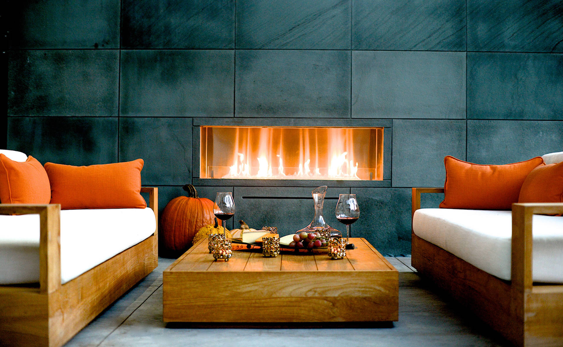 Dallas, TX Contemporary Linear Fireplace
