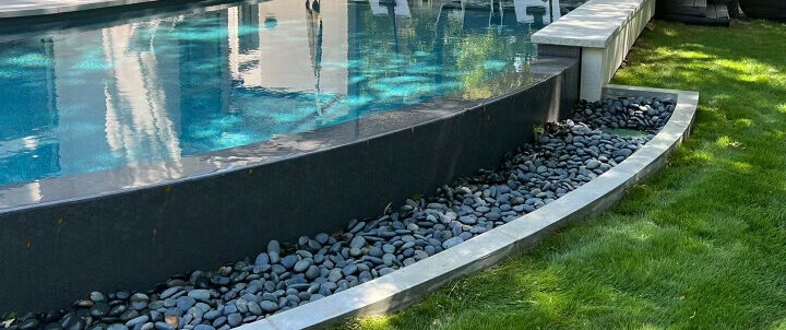 negative edge pool detail